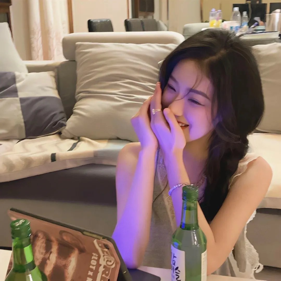 阿罗有枝彩色笔