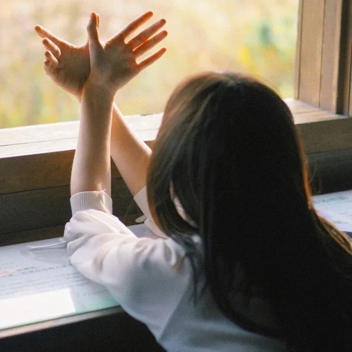 勇冠三车
